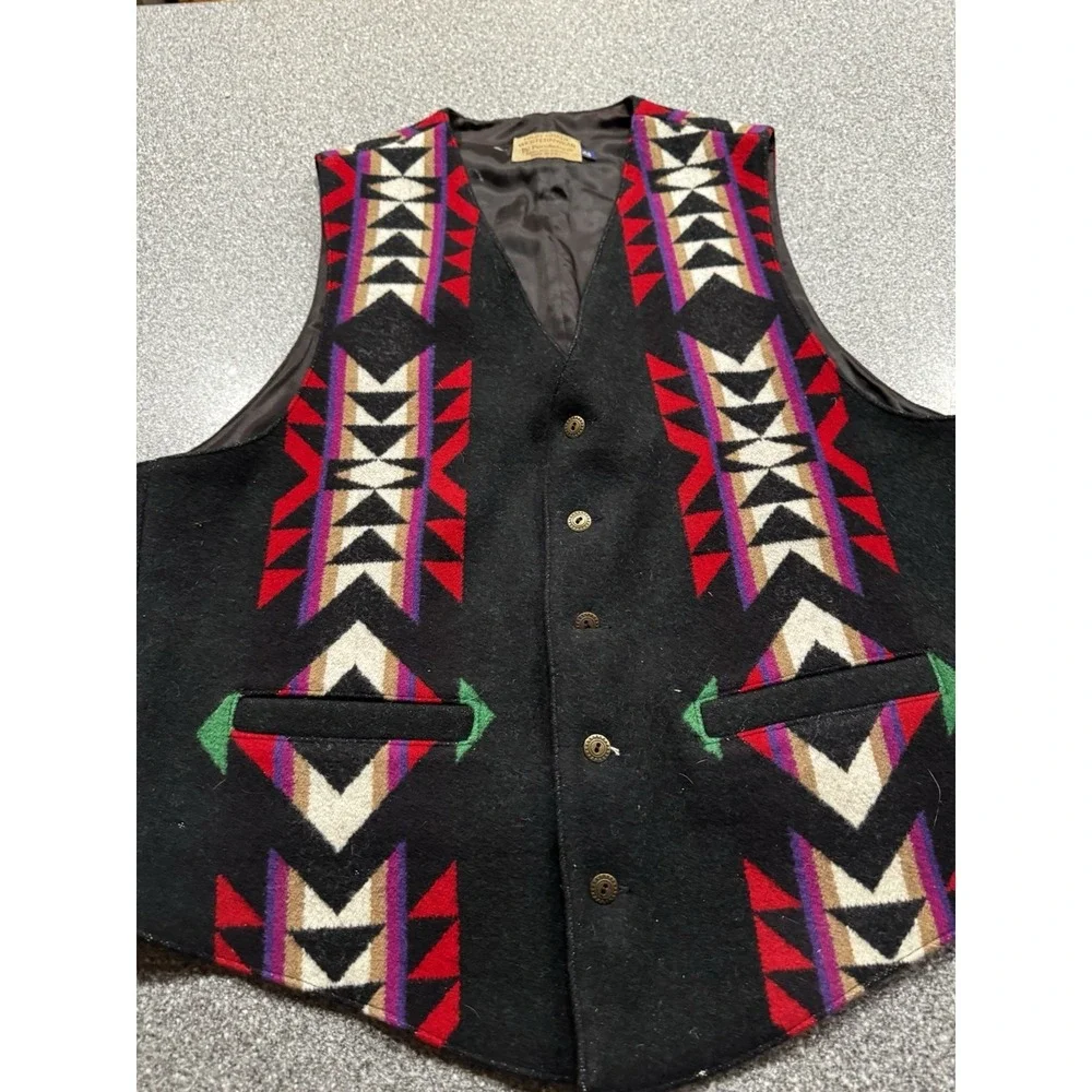 Vintage RARE Pendleton Westernwear Wool Vest Aztec Native USA Made Sz 46 EUC